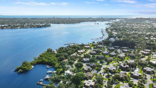 825 CENTER Street 5A, Jupiter, FL 33458