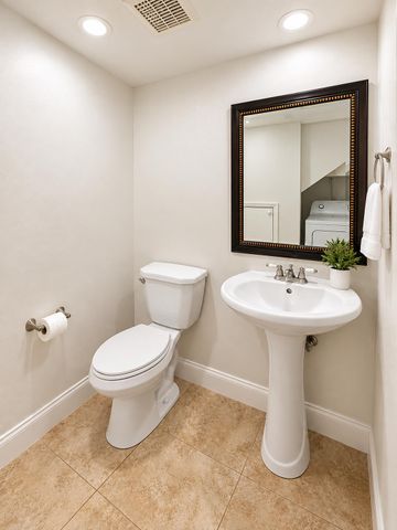 825 CENTER Street 5A, Jupiter, FL 33458