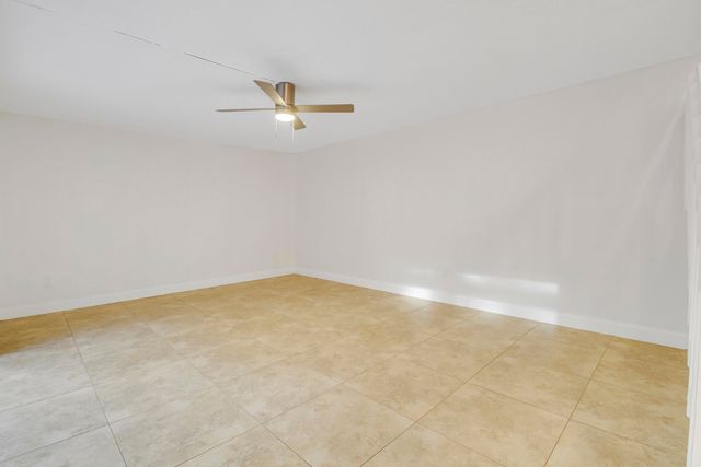 825 CENTER Street 5A, Jupiter, FL 33458