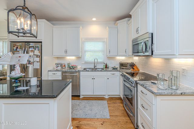 102 Westfield Road, Ridgeland, MS 39157