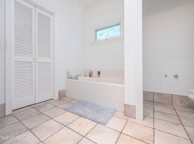 102 Westfield Road, Ridgeland, MS 39157