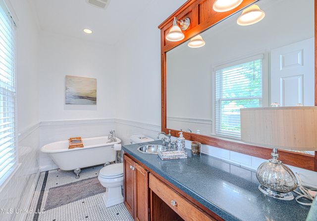 102 Westfield Road, Ridgeland, MS 39157