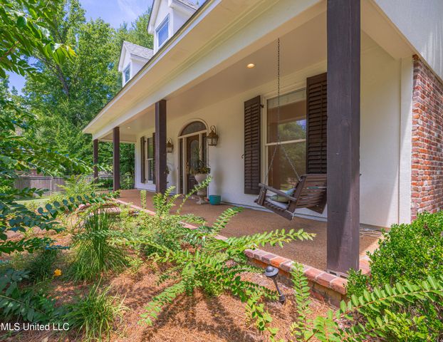 102 Westfield Road, Ridgeland, MS 39157