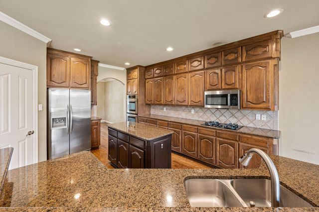 3316 Lexington Avenue, Grapevine, TX 76051