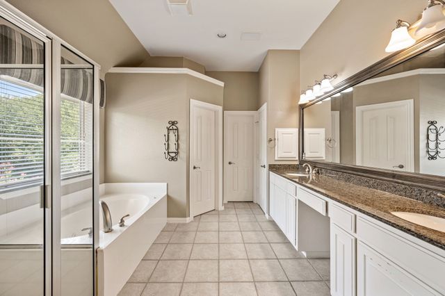 3316 Lexington Avenue, Grapevine, TX 76051