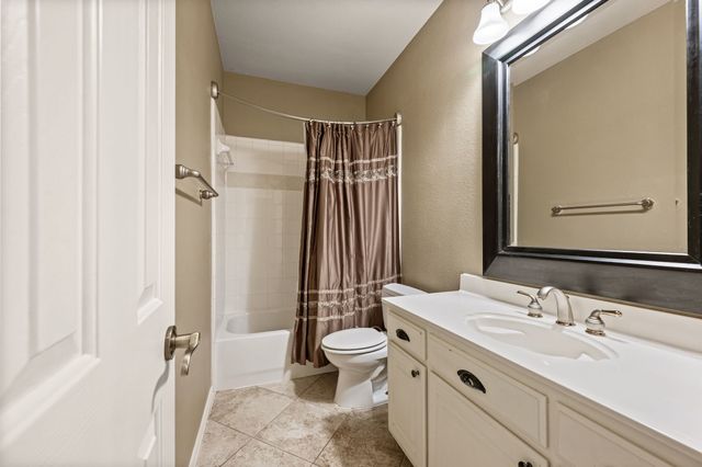 3316 Lexington Avenue, Grapevine, TX 76051