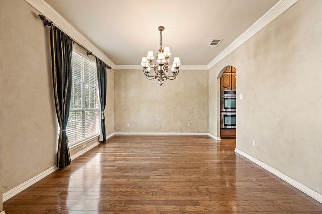 3316 Lexington Avenue, Grapevine, TX 76051