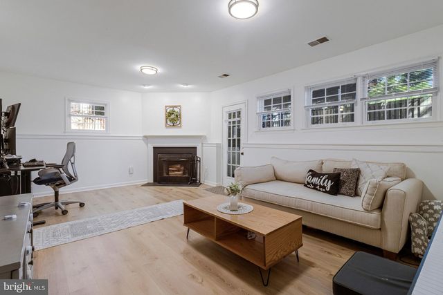 5613 BROOKLAND CT, Alexandria, VA 22310