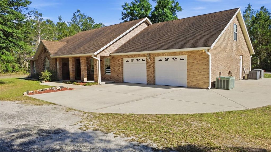 1640 RED DOG ROAD, De Leon Springs, FL 32130