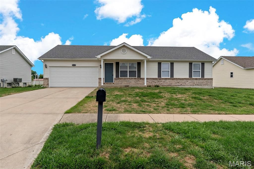 111 Turkey Run Court, Wright City, MO 63390