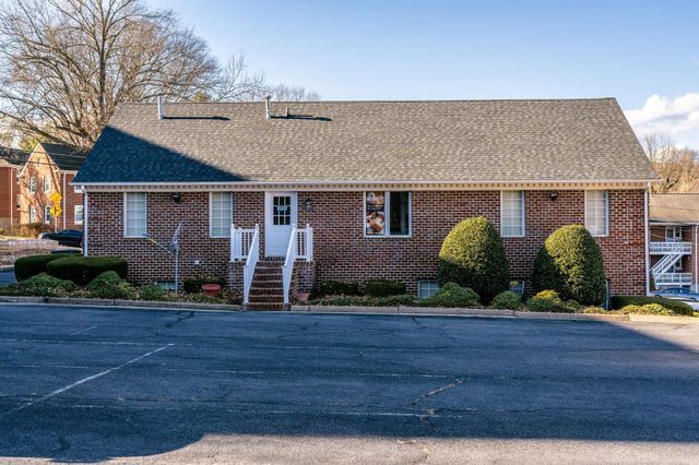 413 N COALTER ST, Staunton, VA 24401