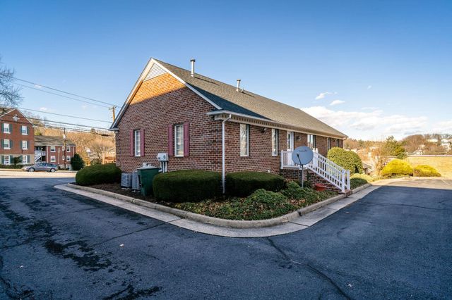 413 N COALTER ST, Staunton, VA 24401