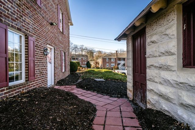 413 N COALTER ST, Staunton, VA 24401