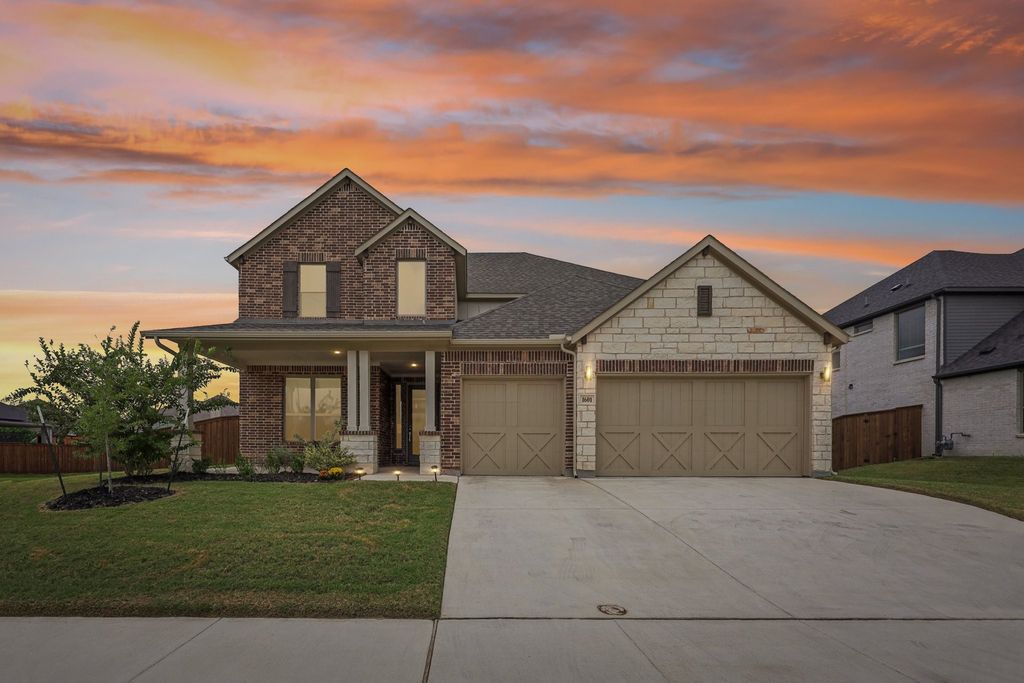 1601 Thunderbird Drive, Fort Worth, TX 76052
