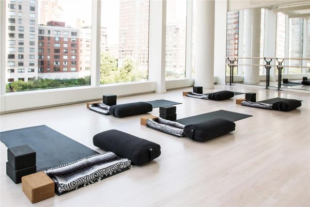 50 West St Apt 15B, New York City, NY 10006