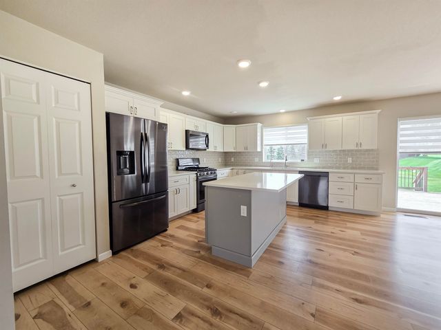 2275 Sandstone Drive, Union Twp, MI 48858