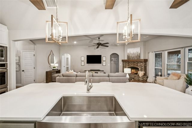 7373 E 124th Street S, Bixby, OK 74008