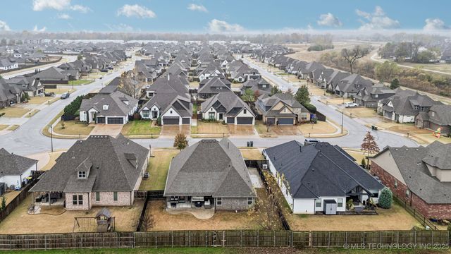 7373 E 124th Street S, Bixby, OK 74008