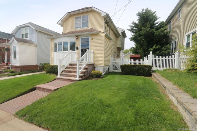 70 McKee Street, Floral Park, NY 11001