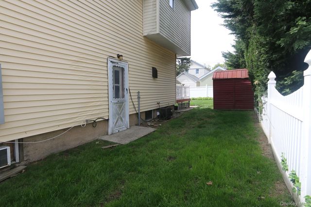 70 McKee Street, Floral Park, NY 11001