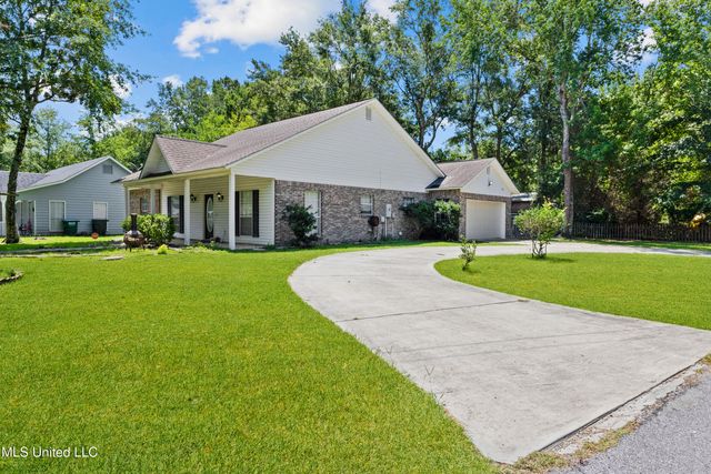 3313 Neptune Drive, Gautier, MS 39553