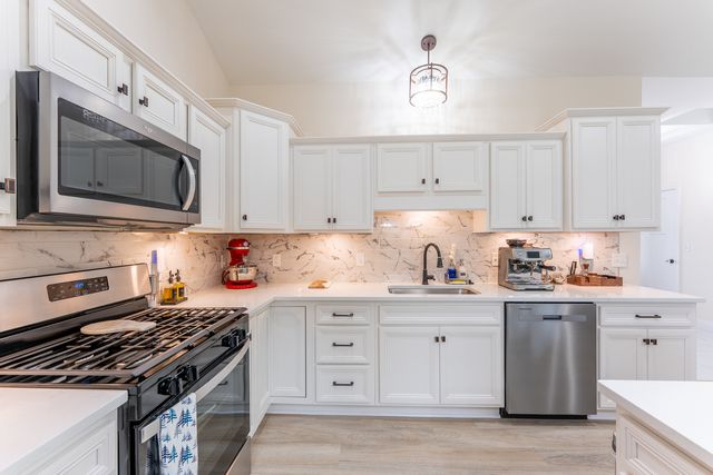 1117 Early Bird Lane, Marion, IL 62959