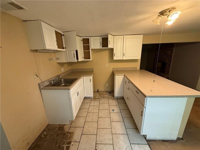 5008 Spring Street, Kansas City, MO 64133
