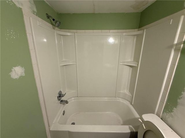 5008 Spring Street, Kansas City, MO 64133