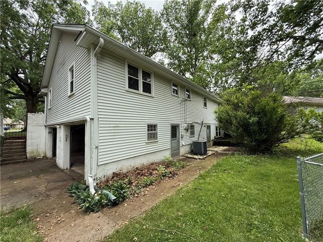 5008 Spring Street, Kansas City, MO 64133