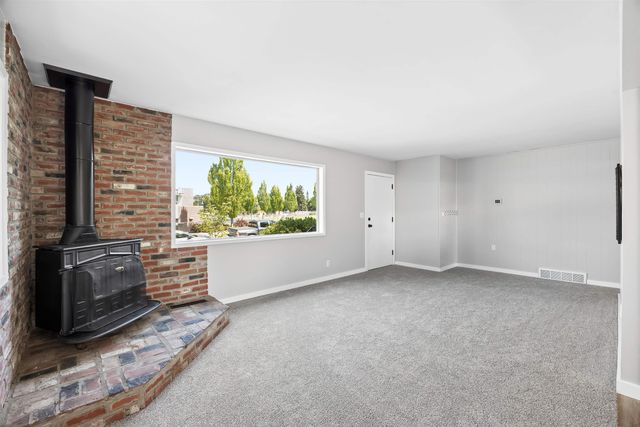 3228 E 23rd Ave, Spokane, WA 99223