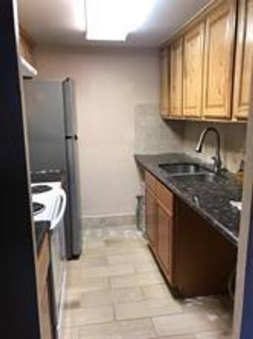 7510 Hornwood Drive 201, Houston, TX 77036