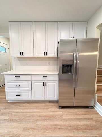 4067 N 98th STREET, Wauwatosa, WI 53222