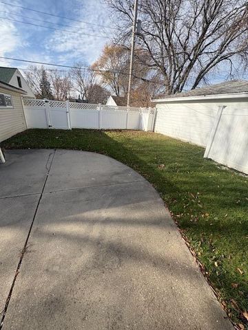 4067 N 98th STREET, Wauwatosa, WI 53222