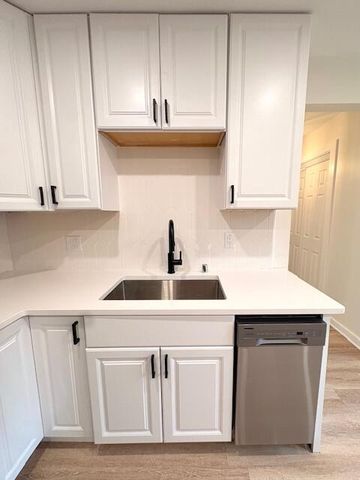 4067 N 98th STREET, Wauwatosa, WI 53222