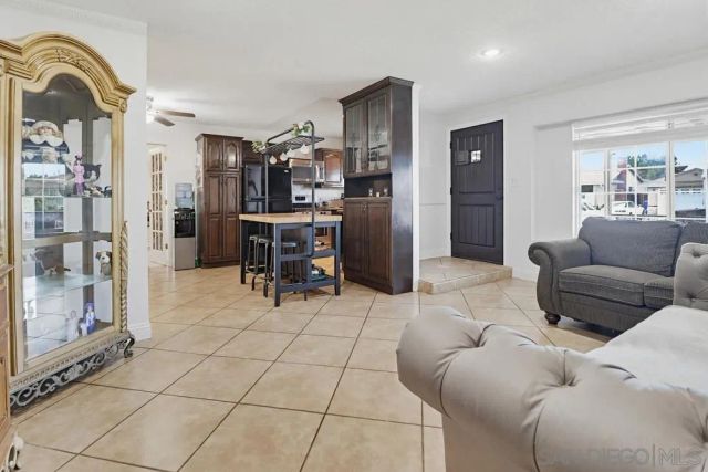 889 Blackwood Dr, San Diego, CA 92154
