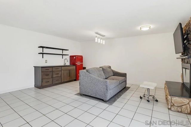 889 Blackwood Dr, San Diego, CA 92154