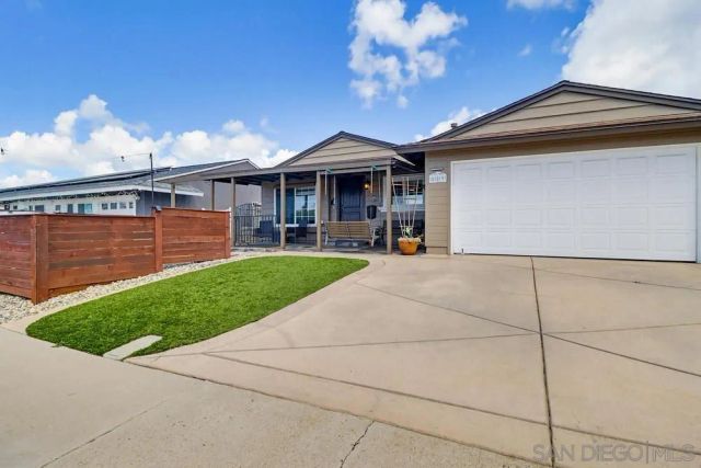 889 Blackwood Dr, San Diego, CA 92154
