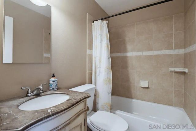 889 Blackwood Dr, San Diego, CA 92154
