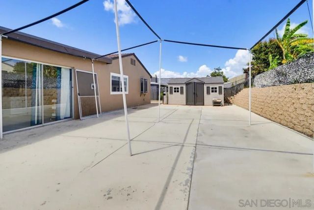 889 Blackwood Dr, San Diego, CA 92154