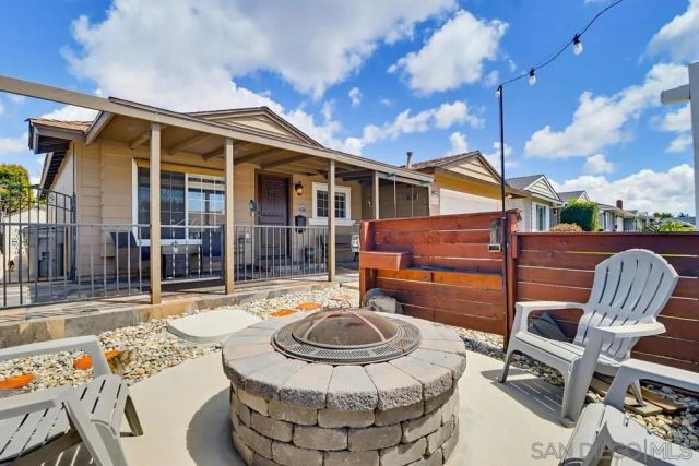 889 Blackwood Dr, San Diego, CA 92154