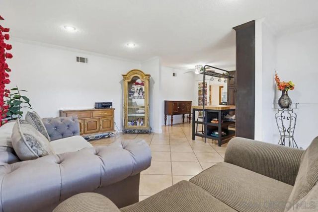 889 Blackwood Dr, San Diego, CA 92154