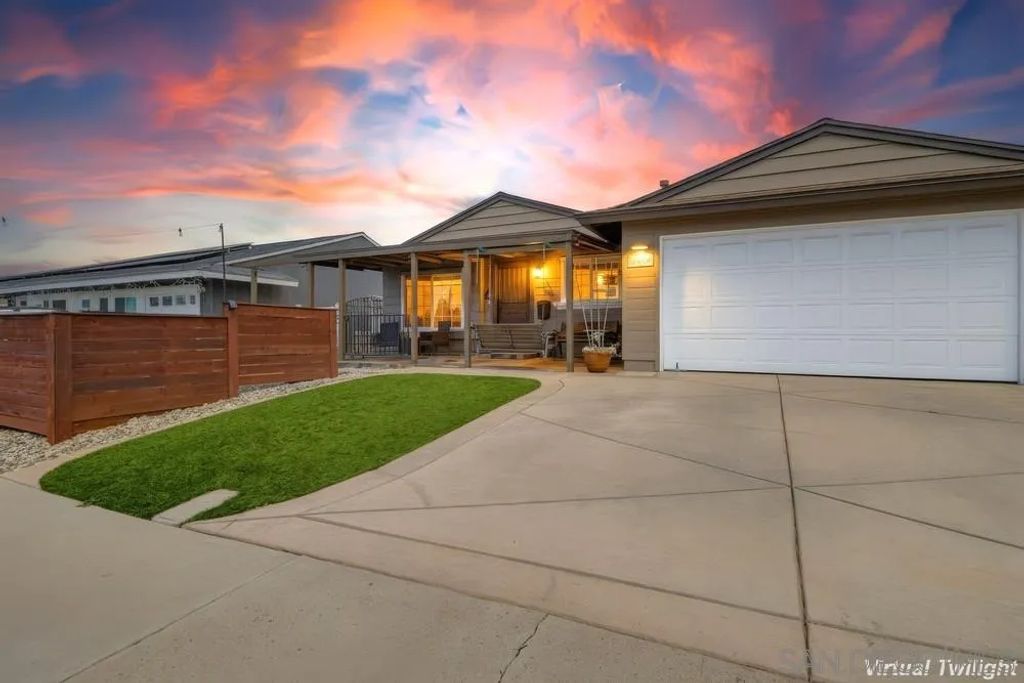889 Blackwood Dr, San Diego, CA 92154