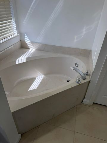 137 SW Meade Circle, Port St. Lucie, Port St Lucie, FL 34953