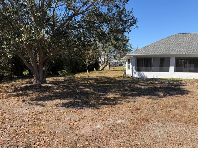 137 SW Meade Circle, Port St. Lucie, Port St Lucie, FL 34953