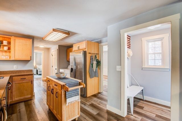 83 Richardson Dr, Fitchburg, MA 01420