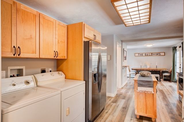 83 Richardson Dr, Fitchburg, MA 01420