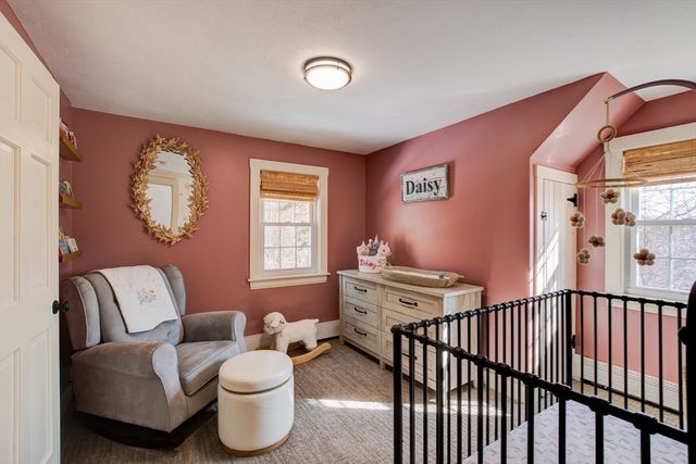 83 Richardson Dr, Fitchburg, MA 01420