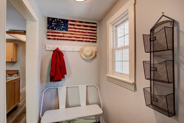 83 Richardson Dr, Fitchburg, MA 01420