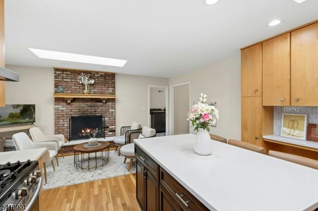 81 Atlas Rd, Bernards Twp., NJ 07920