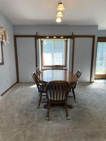 424 S Lexington Parkway, Deforest, WI 53532